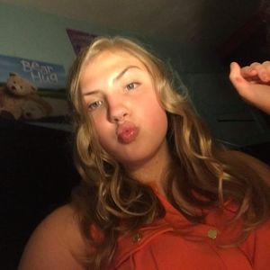 Meet your Posher, Hailey